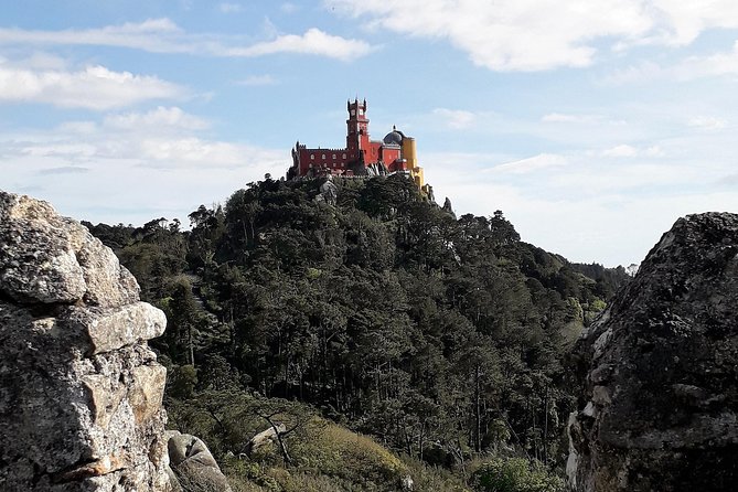 Private tour through the Romantic Sintra & Amazing Cabo da Roca & Cascais - The day’s “shape”: how the 7 hours play out
