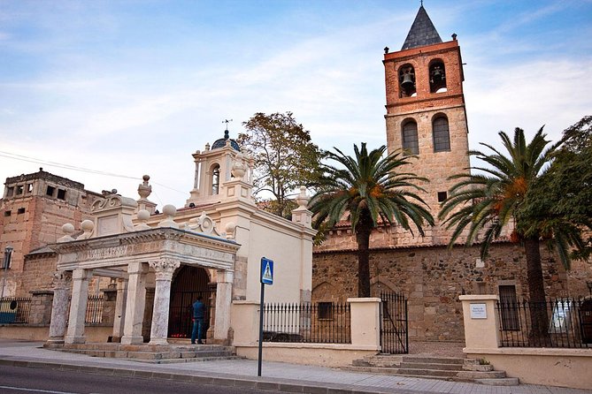 Private Tour to Evora and Merida - World Heritage City of the Roman Empire - Badajoz first: fortress walls now used for art and museums