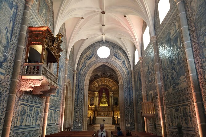 Private Tour to Évora with Wine tasting - Climbing Évora Cathedral: the two-tower landmark and big-sky views