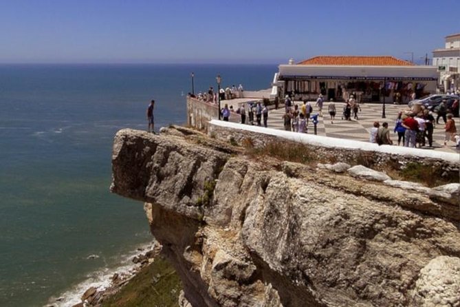 Prívate tour to Fátima, Batalha, Nazaré and Óbidos - Guides Matter: Emerson, Maria Palito, Diogo, Bruno, and Sasha