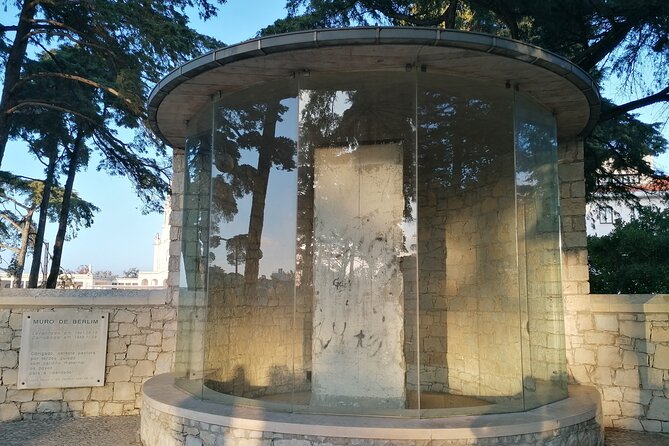 Private Tour to Fatima, Batalha, Nazare and Obidos from Lisbon - Óbidos: medieval lanes, castle walls, and why 1 hour can feel short