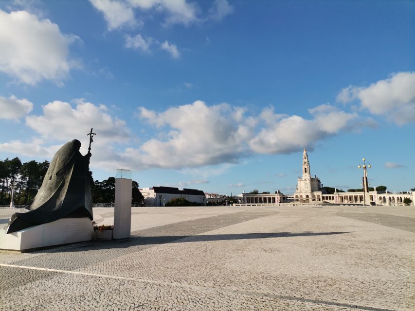 Private Tour to Fatima, Batalha, Nazare, Obidos From Lisbon - Why This Lisbon Day Trip Works: Four Stops, One Private Rhythm