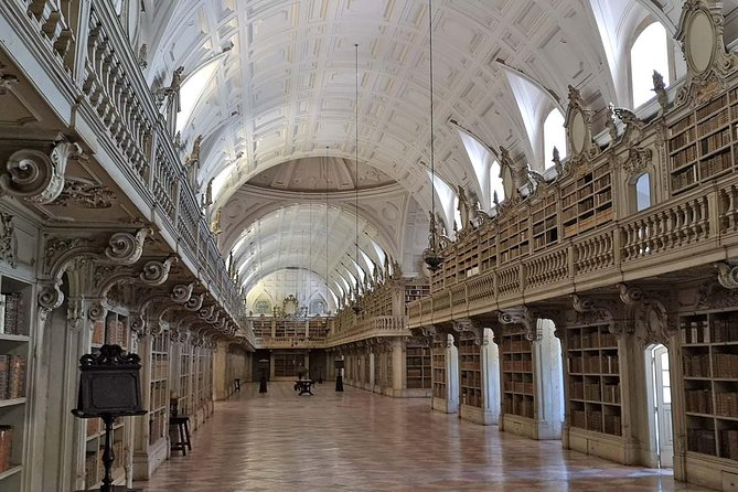 Private Tour to Queluz and Mafra palaces and Ericeira surf Coast - Price and value: what $278.07 covers (and what doesn’t)