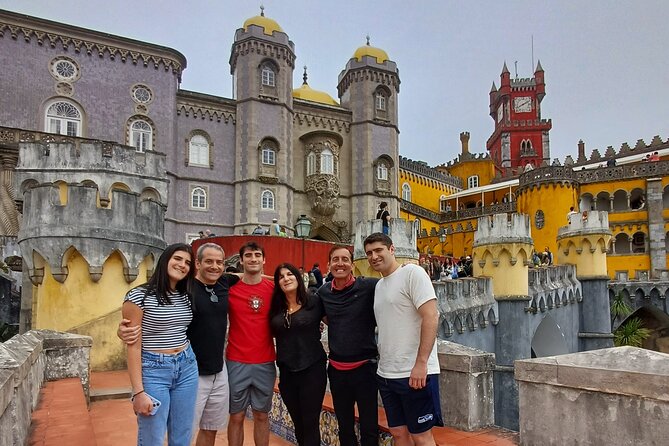 Private Tour to Sintra & Pena Palace, Cascais & Roca - Using the onboard WiFi and A/C smartly