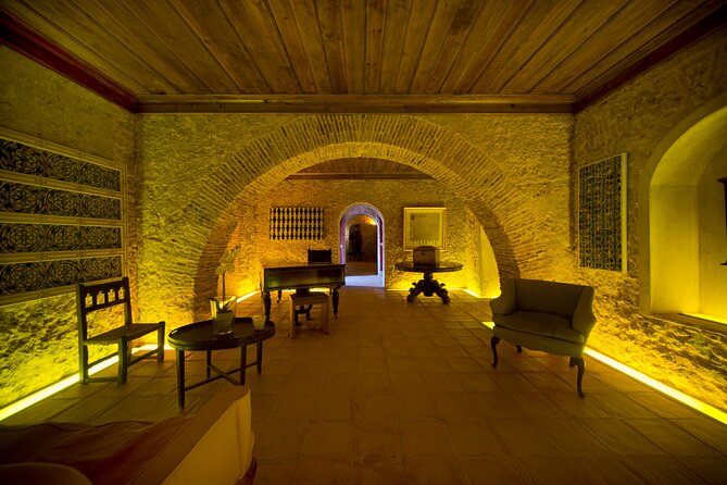 PRIVATE TOUR WINE TASTING QUINTA BACALHÔA & JOSÉ MARIA FONSECA (Setubal Region) - What you taste on the day: wine plus Azeitão-style cheese