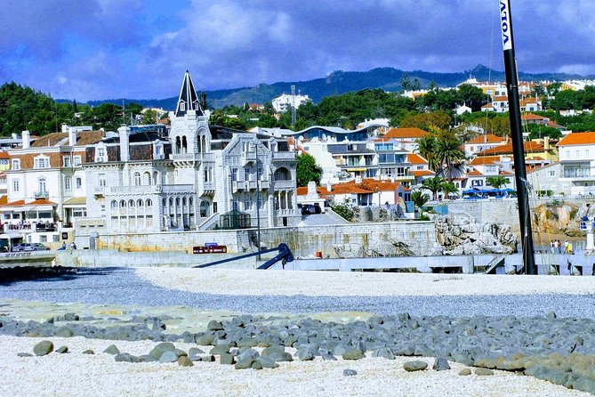 Private Transfer Aeroporto Lisboa - Cascais - Meeting Your Driver at Aeroporto Lisboa Arrivals