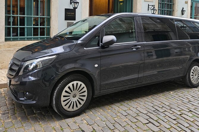 Private Transfer from Lisbon Airport to Cascais,Estoril or Sintra - Practical tips to make your pickup painless