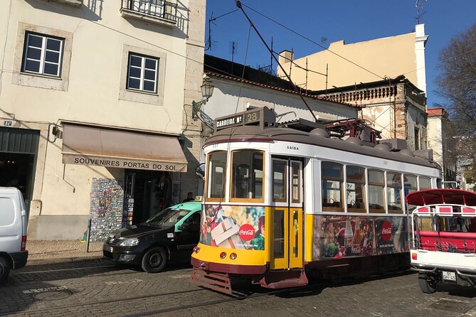 Private Transfer from/to Lisbon Airport to City Centre - The Direct Ride Without Drop-Off Stops (Why That Saves You Energy)