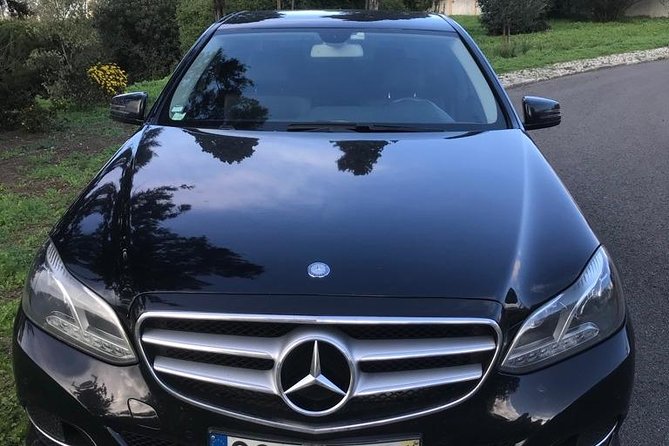 Private Transfer To or From Cascais - What you get for the ride: luggage handling, water, and private transport