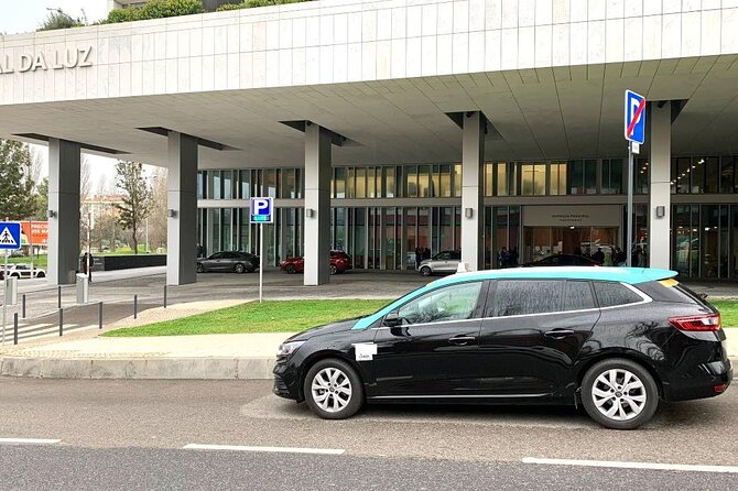 Private Transport from the Airport to the Center of Lisbon - Finding Your Driver at Lisboa Airport (And Not Wandering Around)