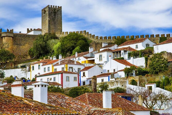 Private Transport Lisbon - Porto or Porto - Lisbon with 3 Stops - Price and value: where $431.31 per person fits best