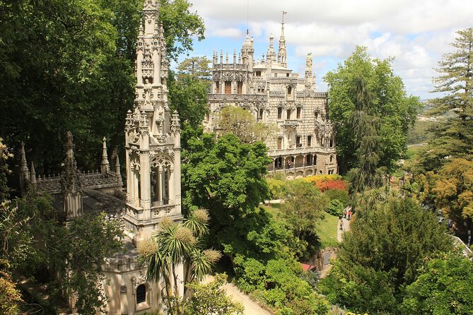 Private Tuk Tuk Half Day Tour in Sintra - Castelo dos Mouros and Palácio da Pena: Two big viewpoints, different ticket needs