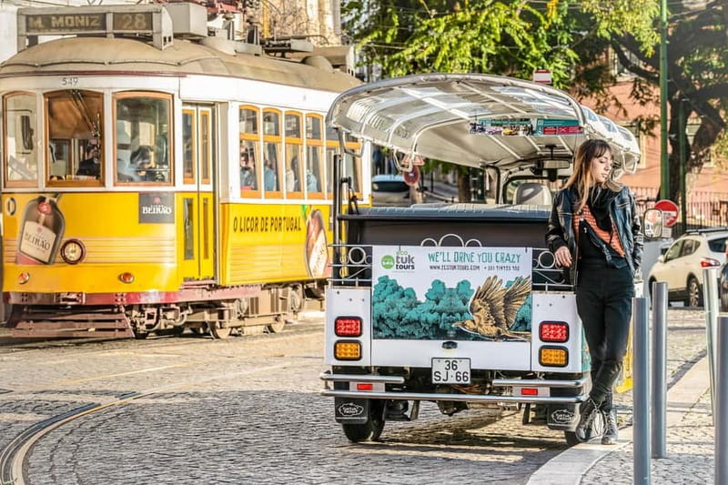 Private Tuk Tuk Tour Lisbon Old Town - Key highlights to notice on this Lisbon tuk tuk