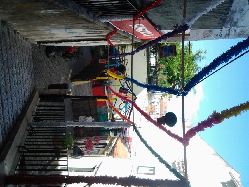 Private Tuk Tuk Tour Lisbon Old Town - Largo do Terreiro do Trigo and Santa Engracia: guided variety inside the loop