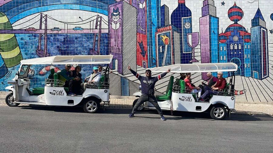 Private tuktuk Tour :Old Town Lisbon with hotel pick-up - Choosing Your Pickup Start: Make It Work for Your Day