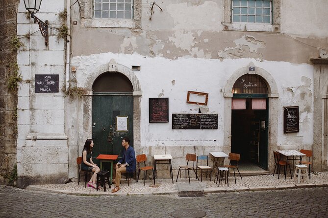 Private Vacation Photography Session with Local Photographer in Lisbon - Price and value: $325 per group, and when it’s a smart deal