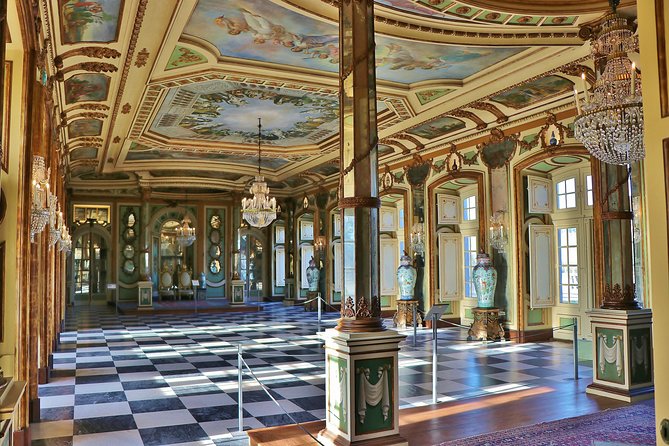 Queluz and Ajuda Palaces Private Tour, Lisbon´s forgotten history. - Queluz gardens: lakes, fountains, myth statues, and a walk with purpose