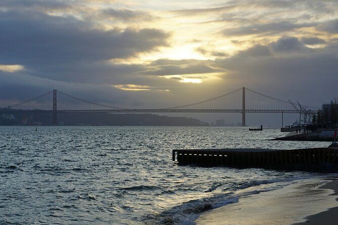 Riverside Ride Audio Adventure Lisbon to Belem - Casa dos Bicos: Points, Jewels, and Two Creative Names Tied Together
