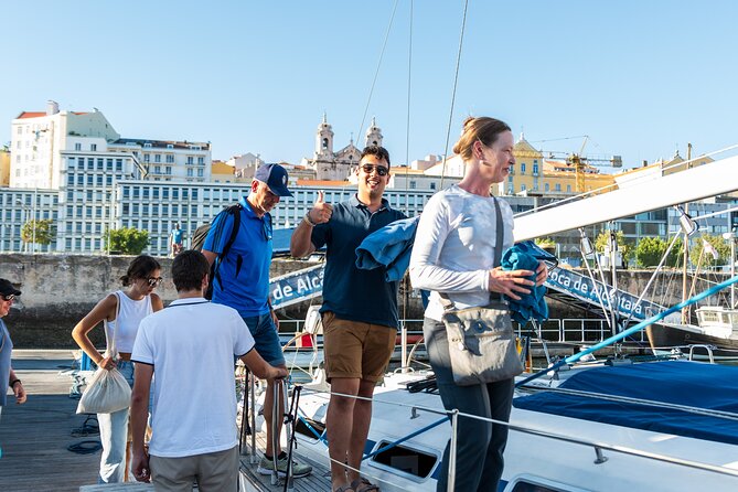 Romantic Private Sailboat in Lisbon for couples - Couples Vibe: Limited Size, Romantic Feel, and Real Comfort