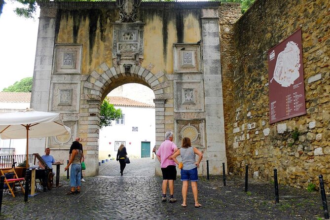 Saint George Castle Guided Tour from Lisbon - Guides Make the Difference: Myriam, Daniel, and Eduarda