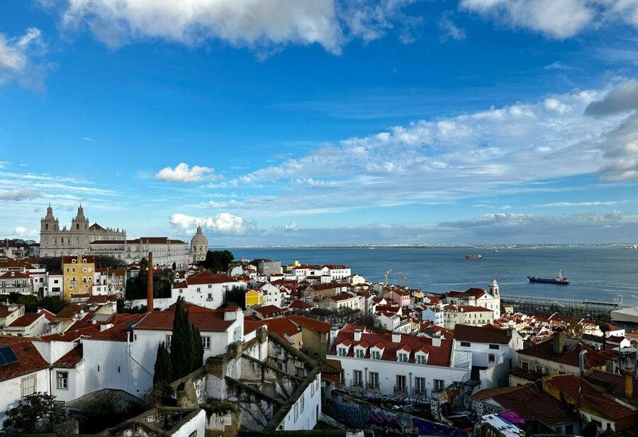 São Jorge Castle Skip-the-line Entry Ticket - Key highlights that matter