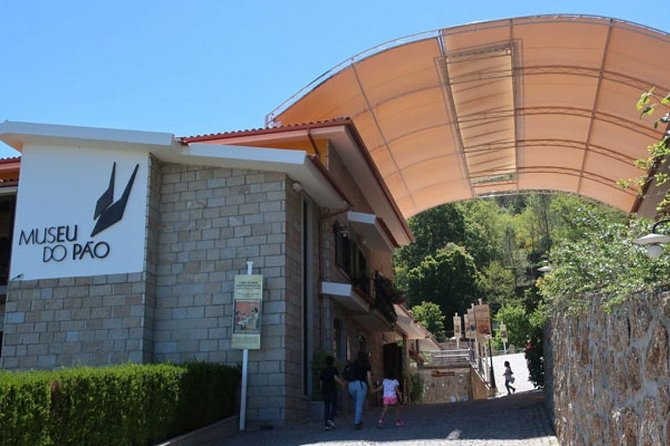 Seia / Manteigas / Serra da Estrela private tour - Lagoa Comprida: photos first, then cheese-and-sausage shop time