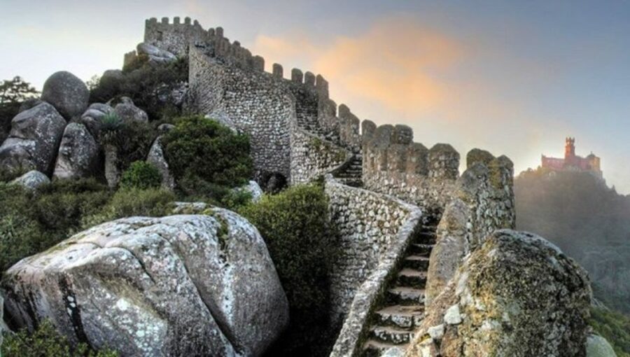 Self-drive Sintra tour for 2: All monuments & Coast - Down to the coast: Praia Grande and Praia das Maçãs