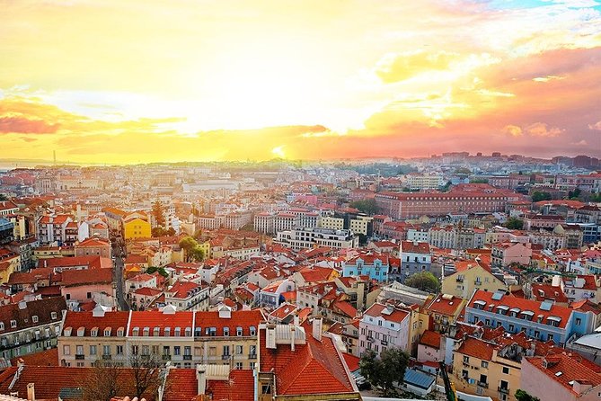 Self-Guided Audio Tour - Lisbon on Wheels: the capital of the sea - A self-guided Lisbon audio tour that actually guides your eyes