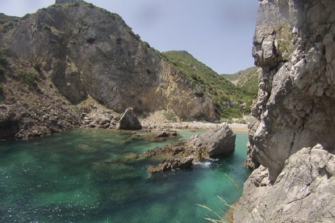 Sesimbra Wild Beach Tour from Lisbon - The guide factor: small group attention, conversational teaching