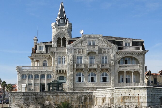 Sintra and Cascais Small Group Full-Day Tour from Lisbon - Sintra historic center stroll: quick orientation plus free-time wandering