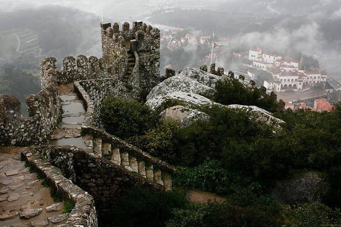 Sintra & Cascais Half-Day tour - First stop: Centro Historico de Sintra and fast orientation