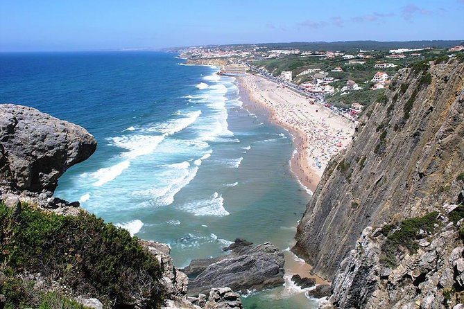 Sintra & Cascais with a local guide - Cascais coast time: lunch by the beach and Boca do Inferno