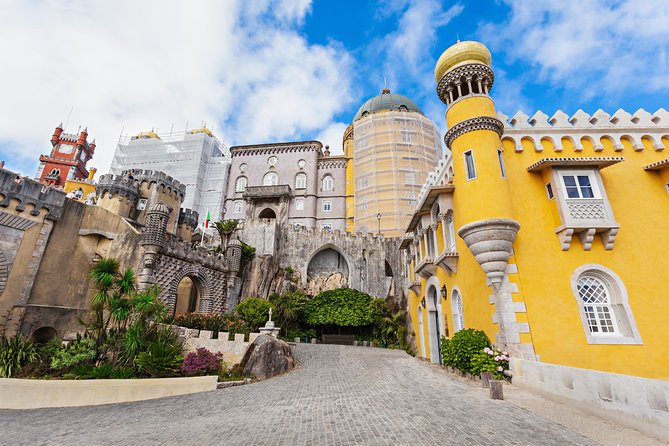Sintra & Coastal Havens | Exclusive Private Day Tour with Tickets - Stops in Cascais and Estoril: seaside resort meets WWII stories