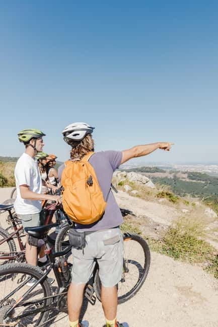 Sintra: E-bike tours of the incredible landscapes - Getting kitted at Bi-Green: e-bikes, helmet, and real pacing