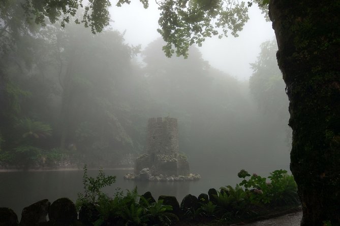 Sintra Encantada Private Tour - Village Palace and Pena Palace - The National Palace of Sintra: Your Main Interior Time