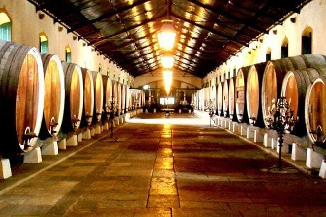 Sintra Food & Wine Experience – Tapas, Tastings & Culture - One thing to handle carefully: personal valuables