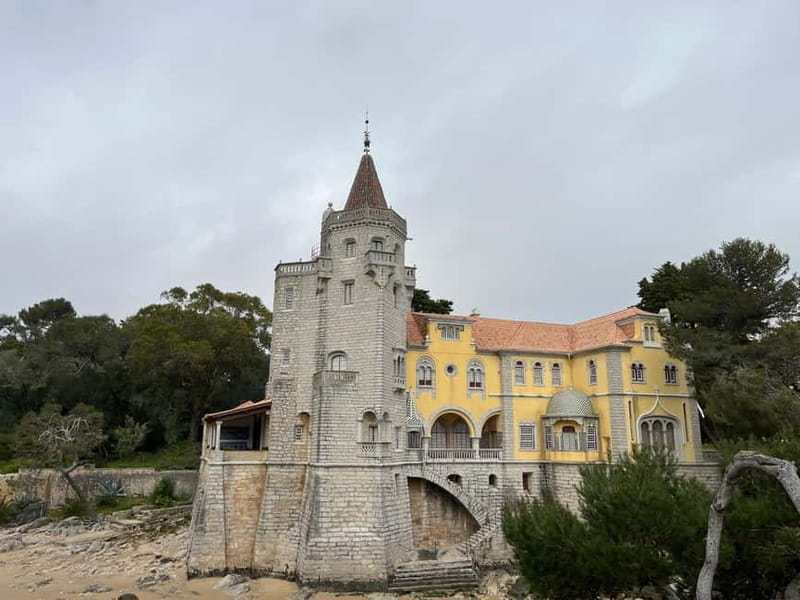 Sintra: Full-Day Guided Tuk-Tuk Tour - Valley of the Lakes: A Pause Between Famous Buildings