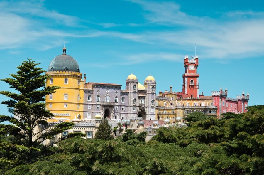 Sintra: Full-Day Private Monuments Tour from Lisbon - How the 8-hour route gets you the core palaces