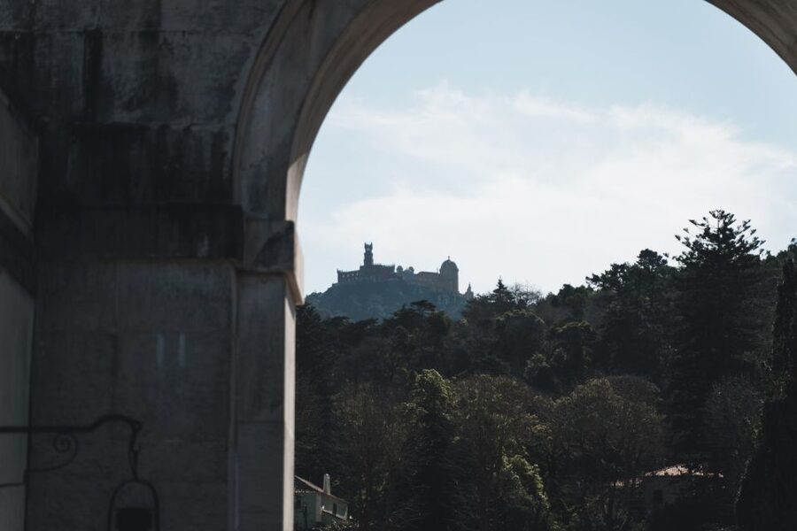 Sintra: Jeep Safari Tour with Visit to Pena Palace - Jeep, Palaces, and Real Viewpoints: What This Tour Delivers