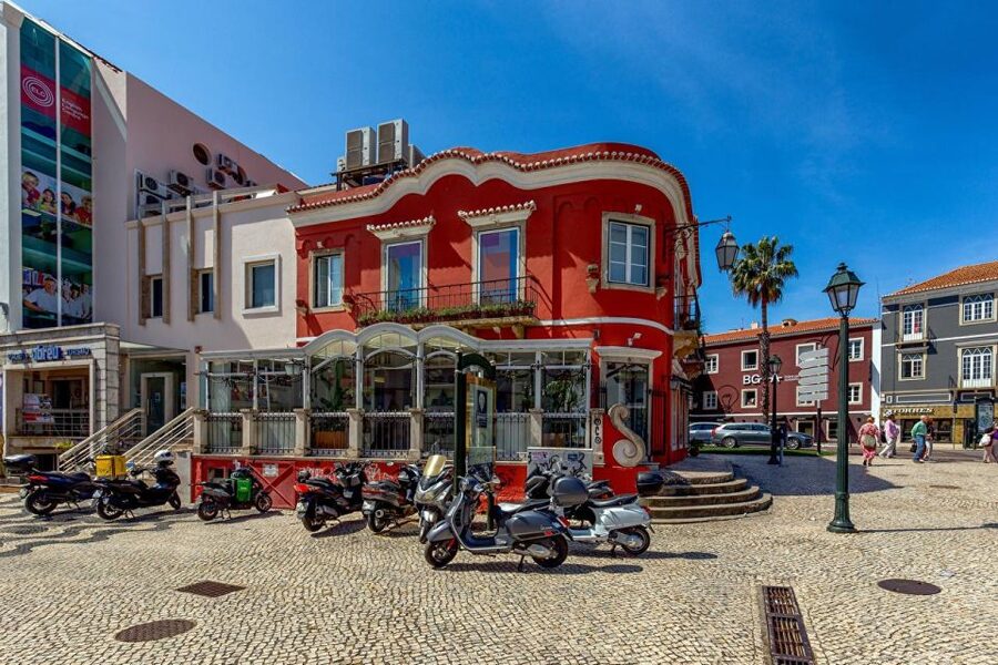 Sintra: Moorish Castle, Pena Palace, Cabo da Roca, & Cascais - Pena Palace and Gardens: Romantic Architecture on a Rocky Peak