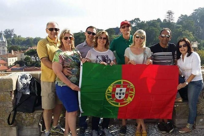Sintra Palácio da Pena, Cabo da Roca and Cascais - The guide and group size: why the day feels smooth