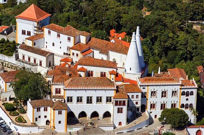 Sintra,Palácio da Pena,Quinta da Regaleira and Cascais - The Free Lunch Window in Sintra: Use It Smart