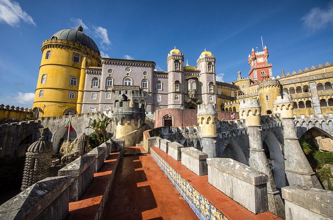 Sintra, Pena and Regaleira Tour from Lisbon with Tickets Included - Stop 1: Pena Park and Pena National Palace With Views on Purpose
