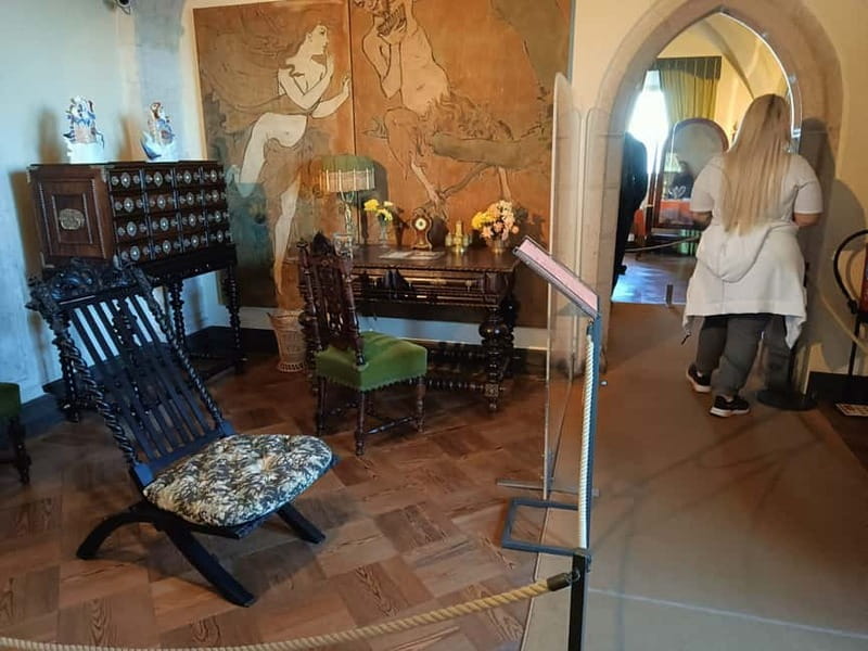 Sintra: Pena Palace and Park Entry Ticket with Tuk Tuk Ride - Riding up, walking down: the view bonus you should not skip