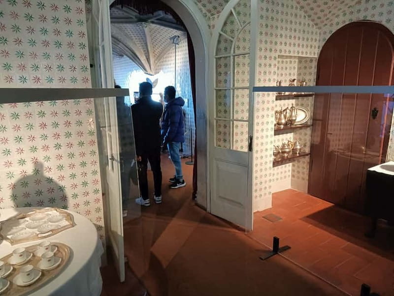 Sintra: Pena Palace and Park Entry Ticket with Tuk Tuk Ride - Service reality check: what the reviews suggest you watch for