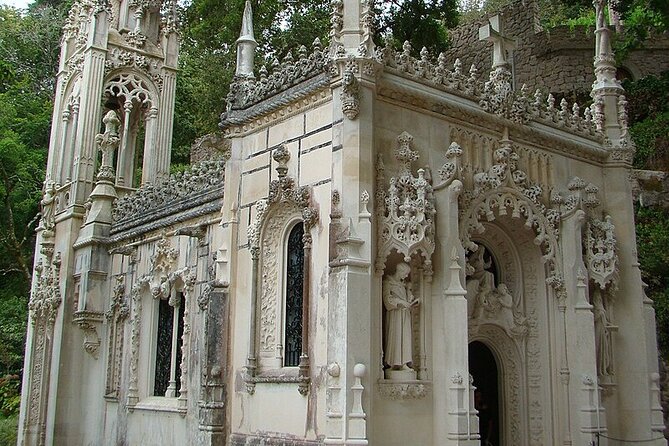 Sintra Pena Palace and Regaleira (Tickets Included) from Lisbon - Lunch Strategy: How to Eat Well Without Missing Pena