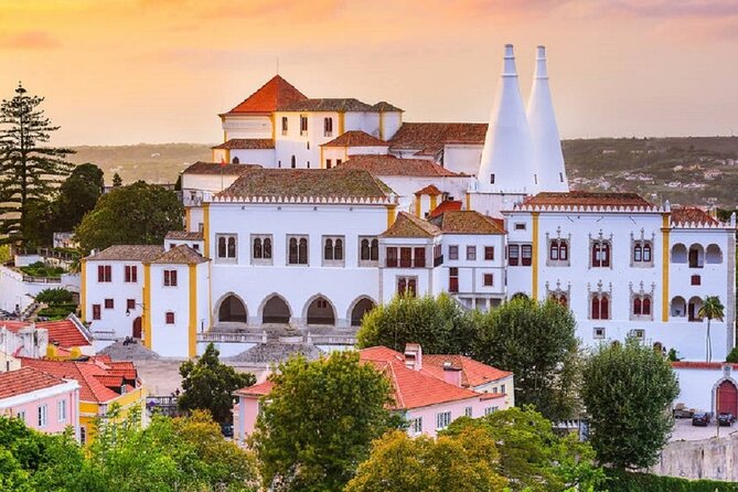 Sintra, Pena Palace, Cape Roca & Cascais Small-Group Tour - Cabo da Roca and Guincho: the western edge of Europe, minus the fluff