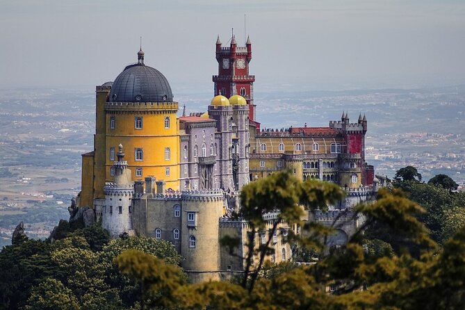 Sintra, Pena Palace, Cape Roca & Cascais Small-Group Tour - Sintra village time: how to eat smart and still see the sights