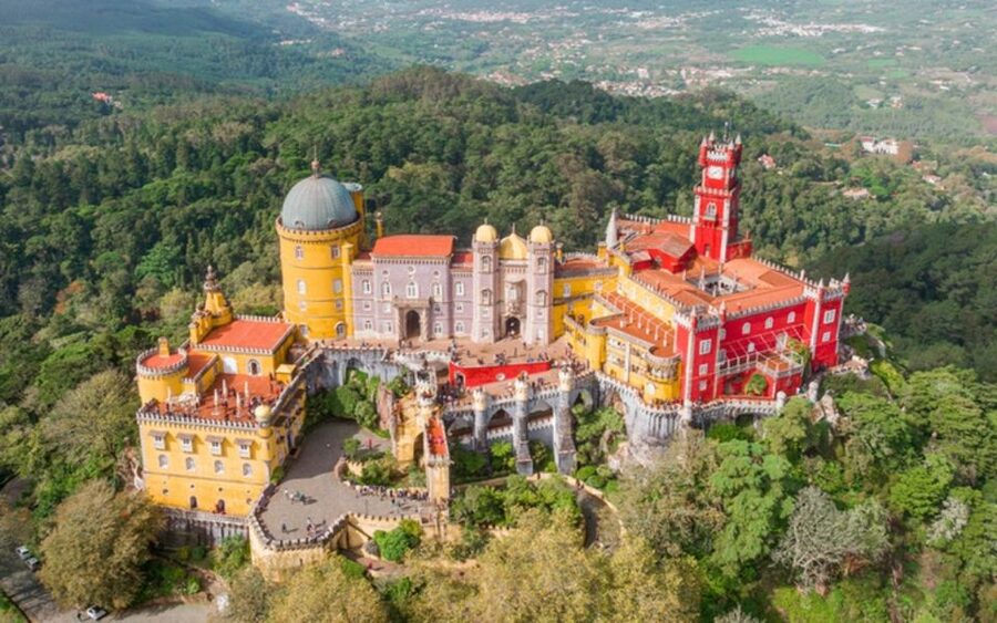 Sintra: Pena Palace, Moorish Castle, Regaleira, & Monserrate - Castle of the Moors: Moorish Walls and Panoramic Wins