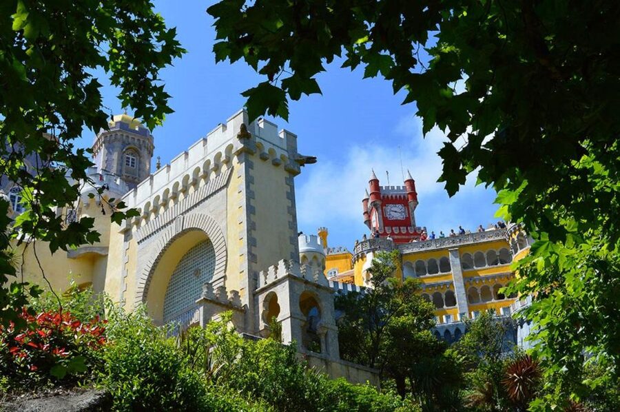 Sintra: Pena Palace, Moorish Castle, Regaleira, & Monserrate - Optional Coast Add-Ons: Cabo da Roca and Boca do Inferno